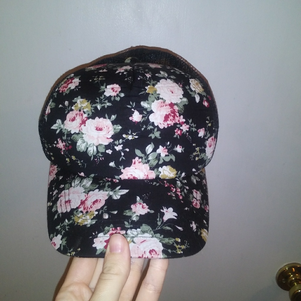 NWOT Black Floral baseball Cap